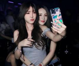 保安往事：南下东莞打工，被漂亮贵妇看上，差点被强拉进包厢喝酒